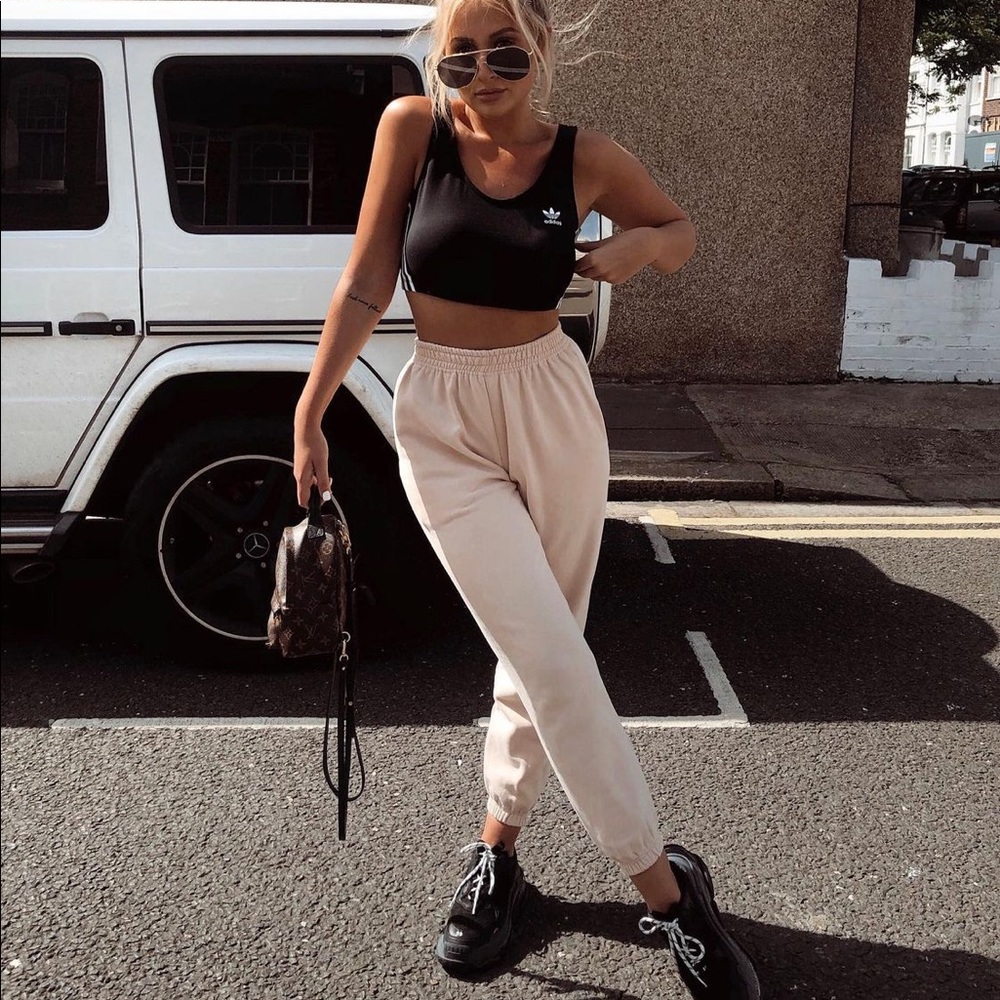 SLA the Label joggers in Nude